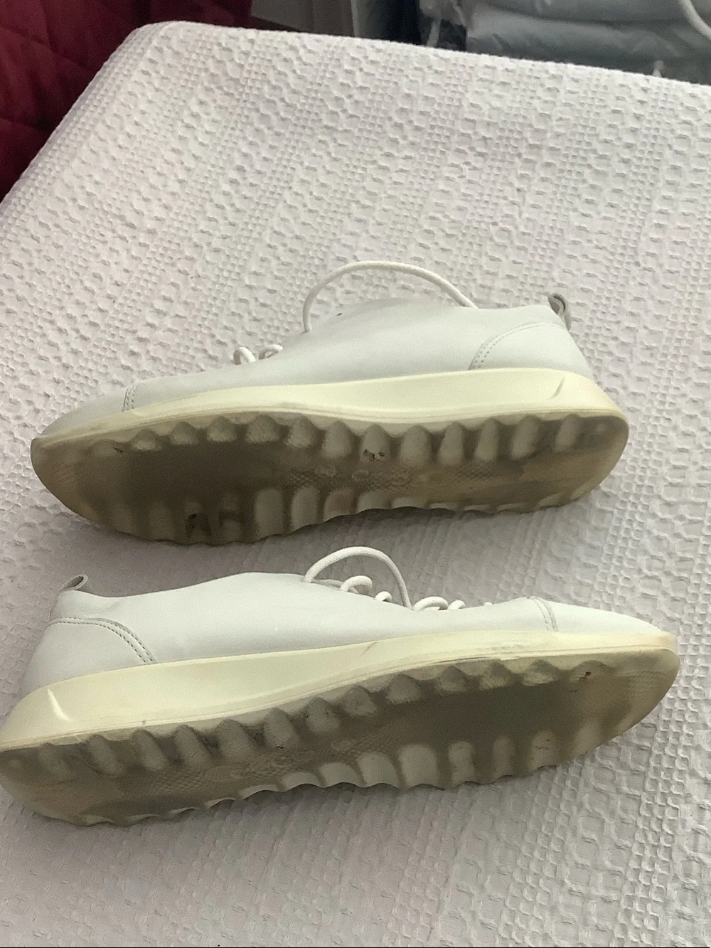 Ecco Women's White Leather Lace-Up Athletic Sneakers
